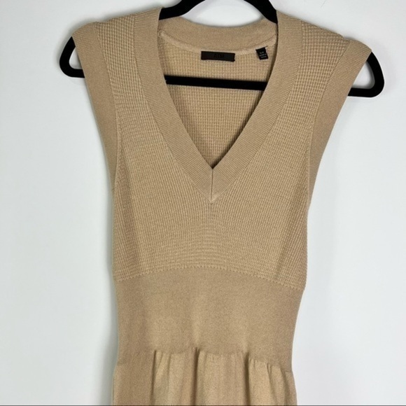ATM womens beige stretch sleeveless V neck sweater dress size small - Picture 2 of 12